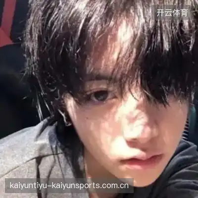 万瑛羚